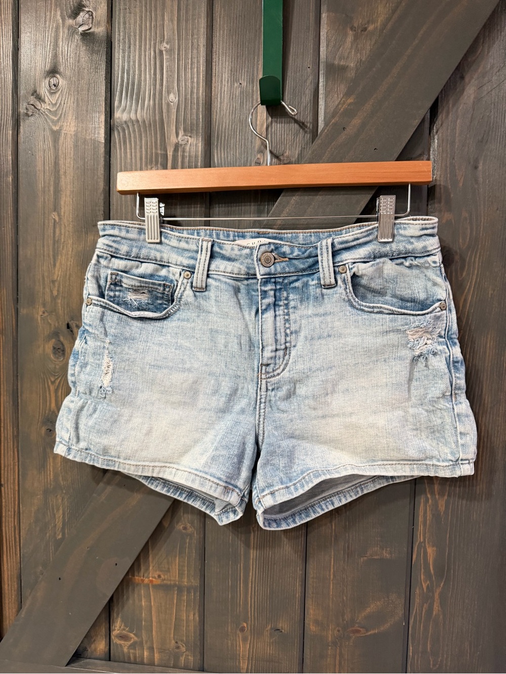 Eunina Light Wash Denim Women’s Shorts Medium